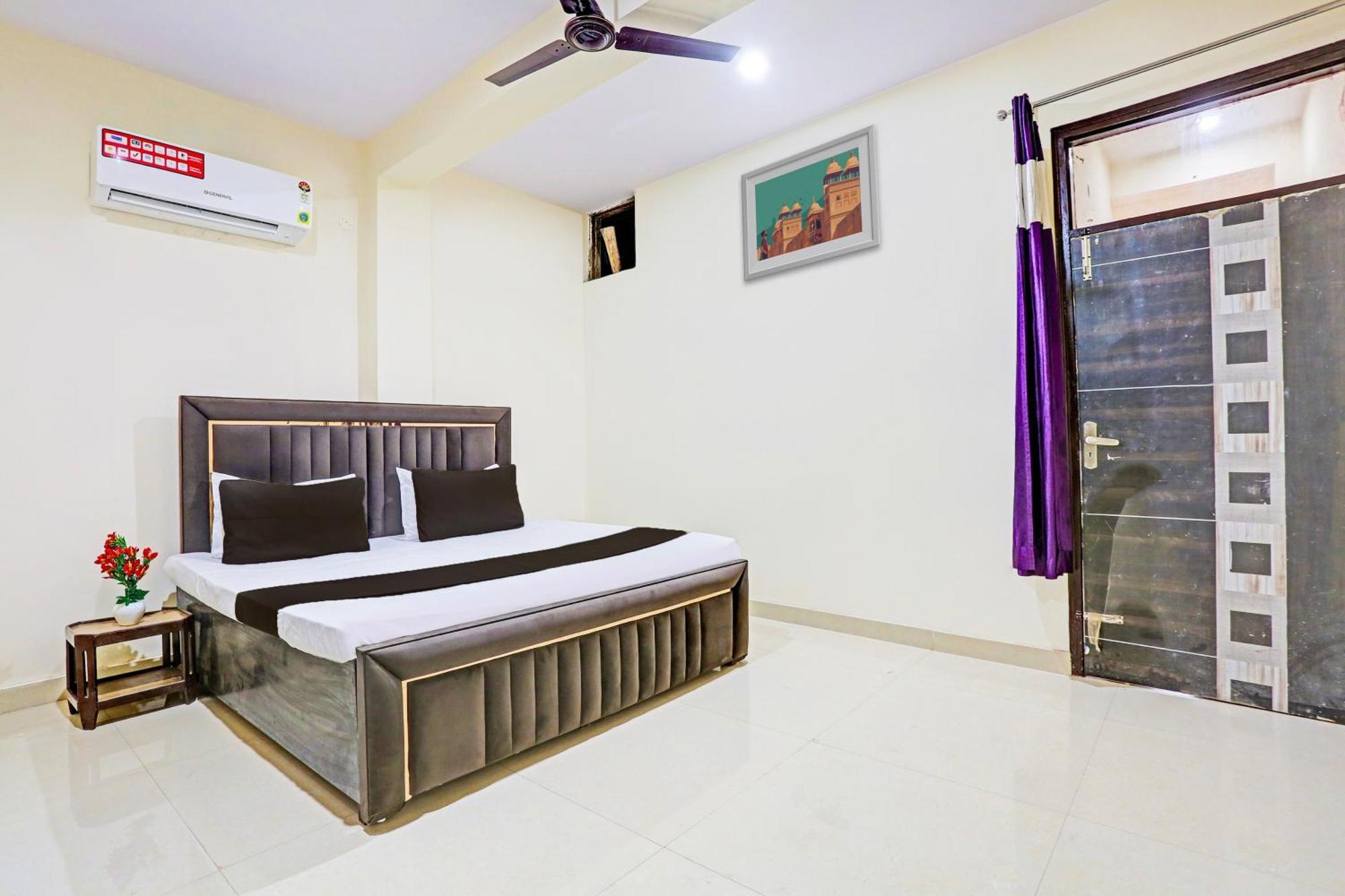 Hotel O Redbull Inn Ґурґаон Екстер'єр фото